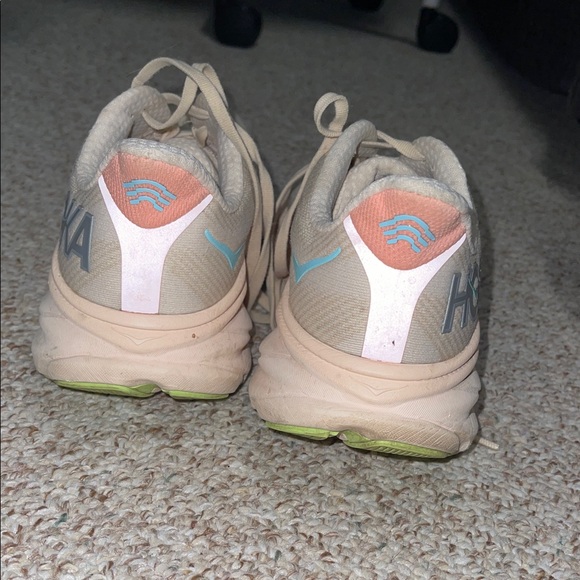 HOKA Women's Clifton Light Pink Running Shoes - Picture 4 of 9